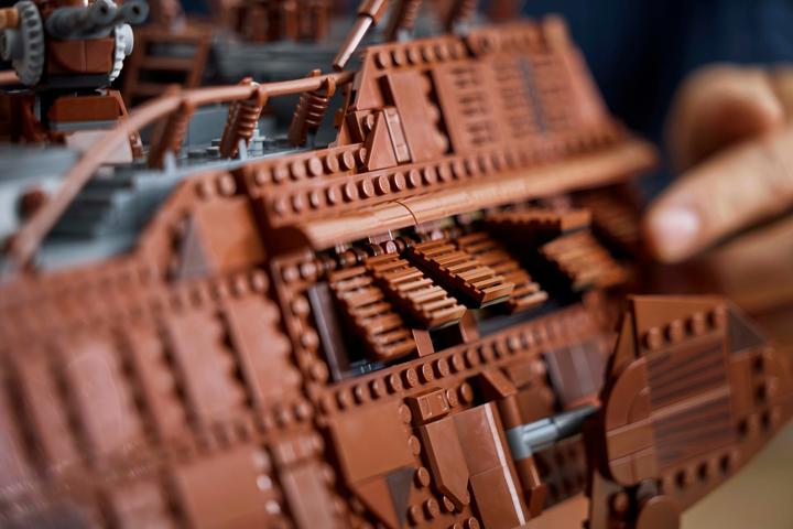 Actual product image LEGO Jabba's sailing barge (75397, LEGO Rare Sets, LEGO Star Wars)
