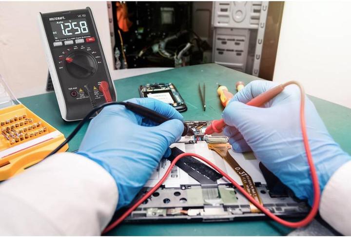 Actual product image Voltcraft VC151 Digital Multimeter (CAT III 600V)