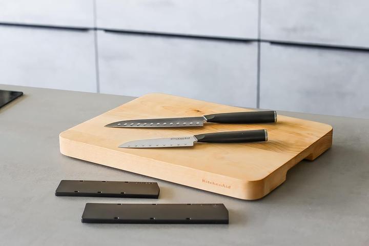 Image du produit KitchenAid Classic Santoku Set, 2 couteaux japonais en acier à haute teneur en carbone (18 cm)
