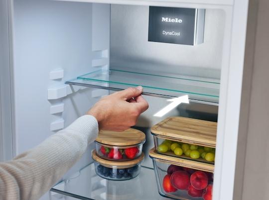 Actual product image Miele KFN 7733 E fridge-freezer combination (253 l)