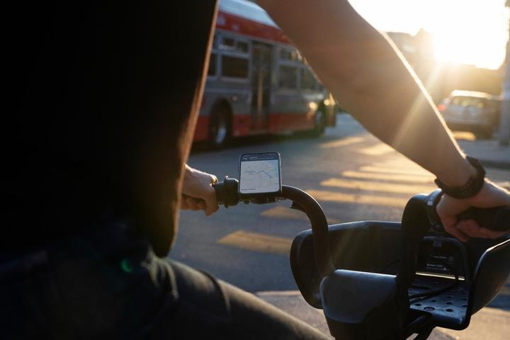 Actual product image Peak Design Universal Bar Mount