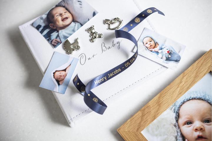 Actual product image Brother TZe-RN34 (1.20 cm, Blue, Gold)