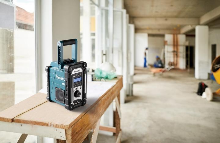 Actual product image Makita DMR110N (DAB+, FM)