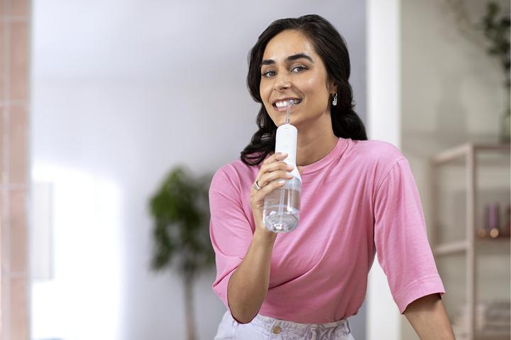 Actual product image Philips Sonicare Diamond Clean 9000 & Cordless Power Flosser 3000 (Sonic toothbrush)