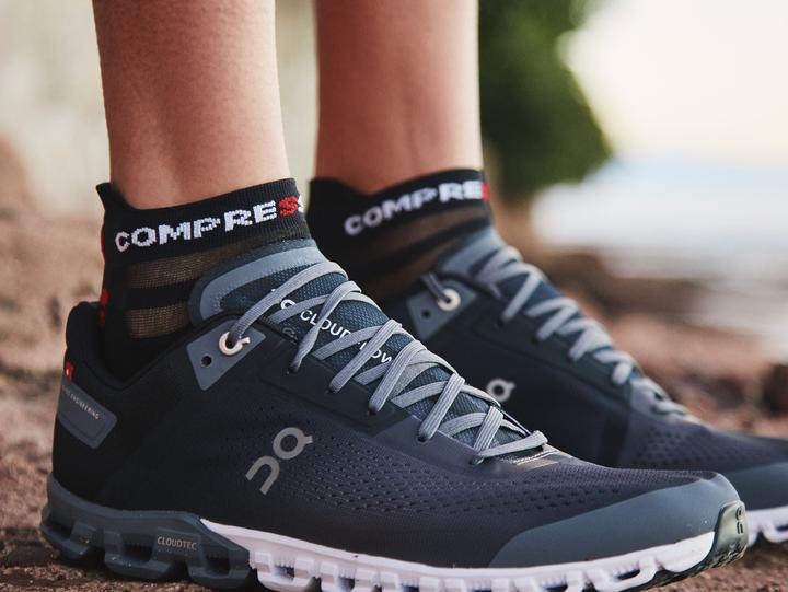Actual product image Compressport Pro Racing Socks v4.0 Ultralight Run Low (45 - 48)