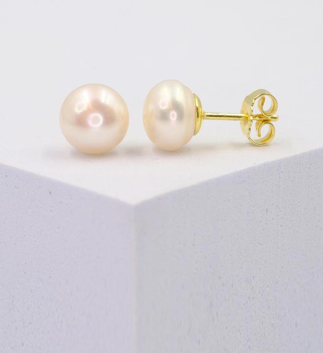 Actual product image Muau Stud earrings yellow gold 750 freshwater pearl 8-8.5mm (750/18K yellow gold)