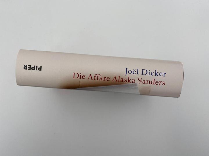 Image du produit Die Affäre Alaska Sanders (Allemand, Amelie Thoma, Joël Thicker, Michaela Messner, 2023)