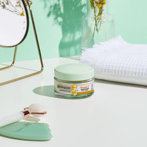 Produktbild Garnier Glow Boost Day Cream (50 ml, Tagescreme)