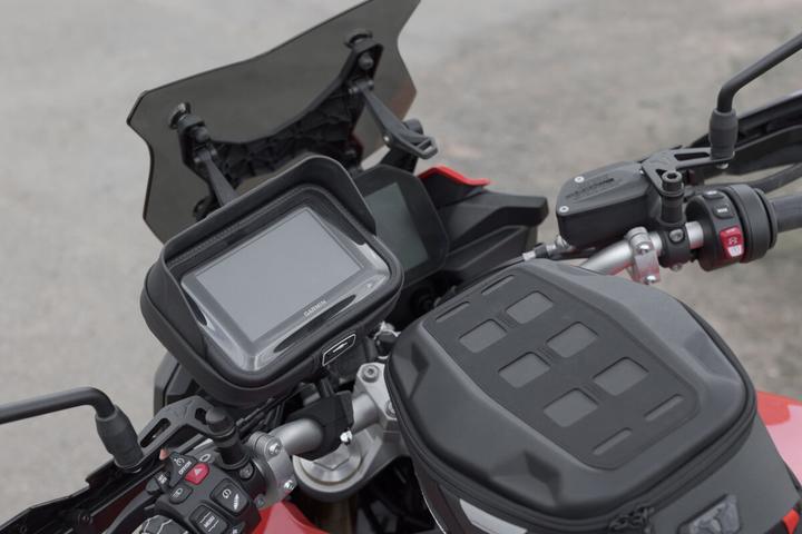 Actual product image Sw Motech Universal Navi Kit with Navi Case