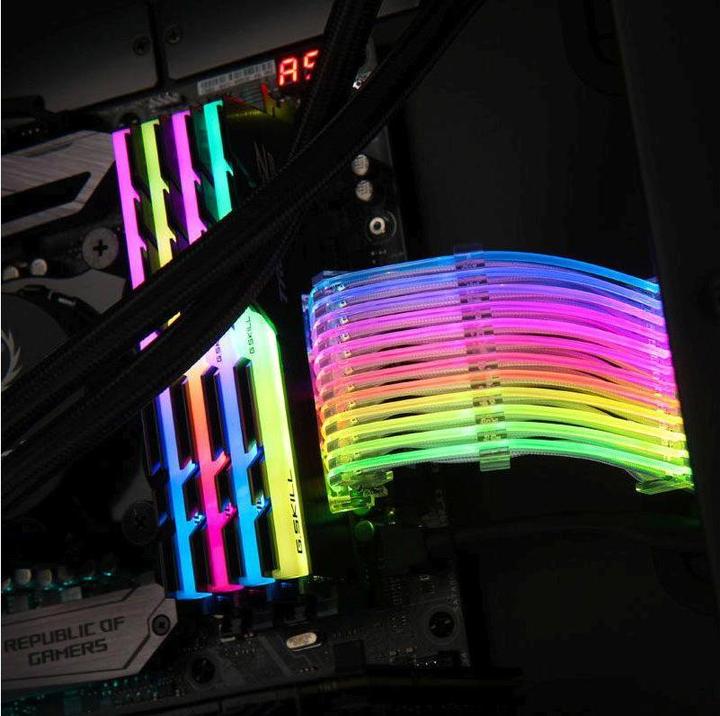 Immagine prodotto Lian-Li Cavo per scheda madre RGB a 24 pin Strimer (RGB)