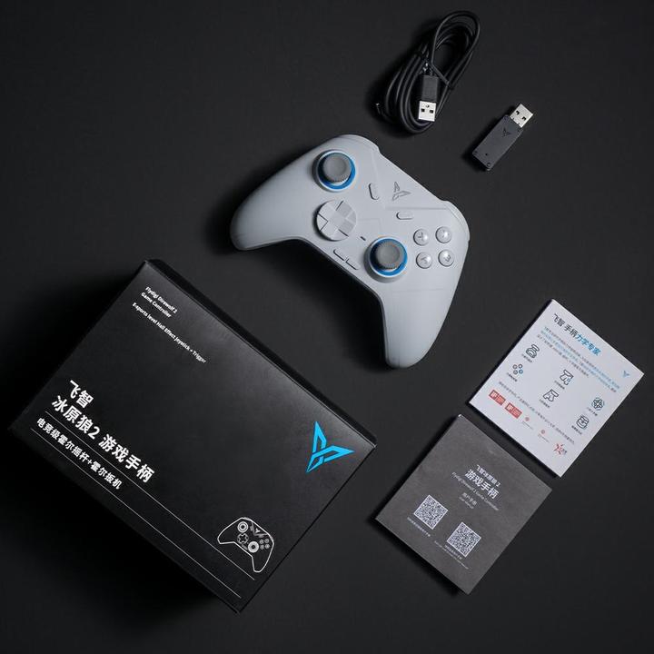 Actual product image Flydigi Uniwersalny kontroler do gier Bluetooth DIREWOLF 2 biały