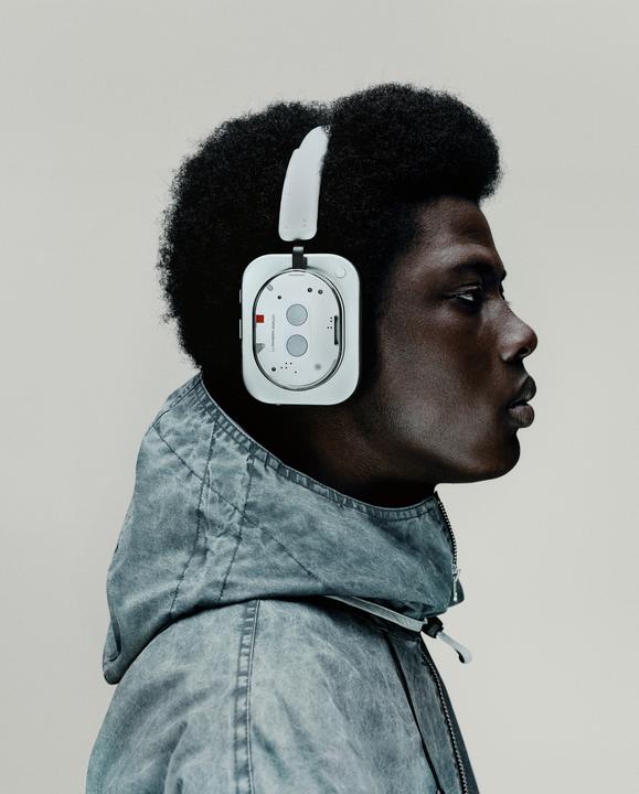 Produktbild Nothing Headphone (1) (ANC, 35 h, Kabelgebunden, Kabellos)