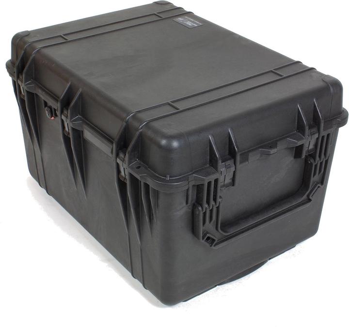 Actual product image Peli 1660 with foam insert