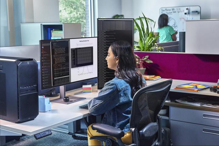 Produktbild HP Z8 G5 (Intel Xeon w5-3423, 32 GB, 1000 GB)