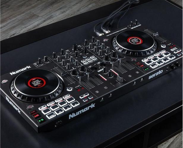 Actual product image Numark NS4FX