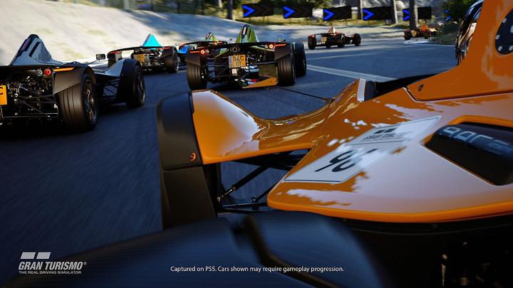 Immagine prodotto Sony Gran Turismo 7 (PS5, Multilingue)