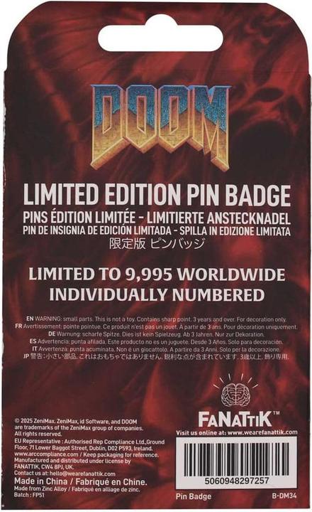Actual product image Fanattik Doom Ansteck-Pin Floppy Disk Limited Edition
