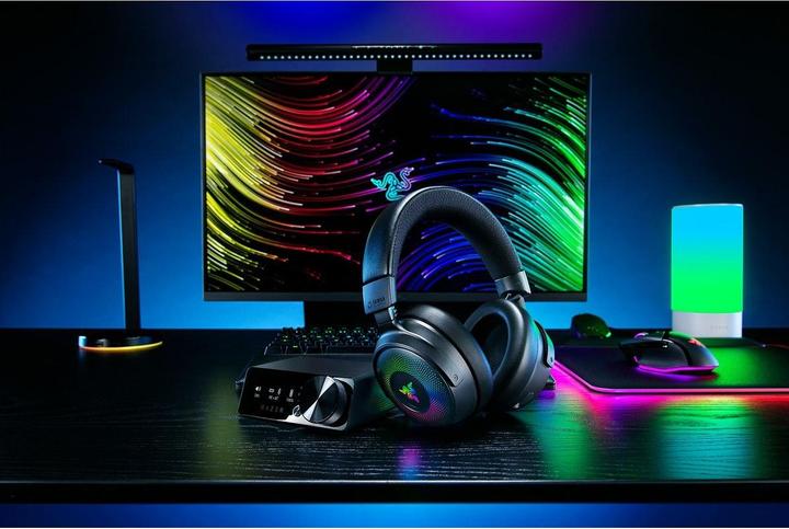 Actual product image Razer Kraken V4 PRO (Wireless, Cable)
