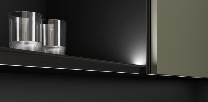 Actual product image Halemeier HandleLine Profil schwarz opal L=2500
