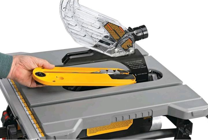 Produktbild DeWalt Kompakte Tischkreissäge