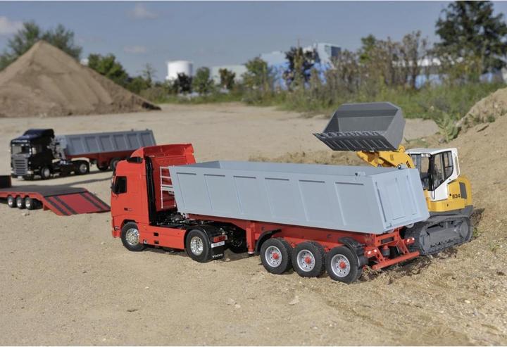 Actual product image Carson 3 axle dump truck
