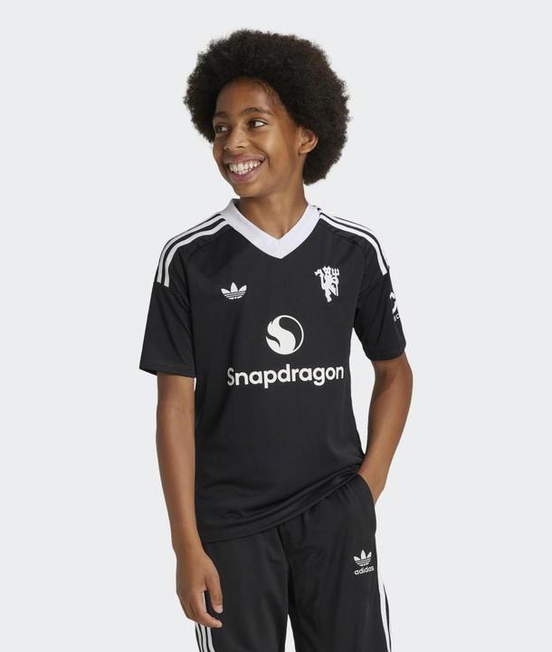 Actual product image adidas Manchester United Third Kids Goalkeeper Jersey (152)