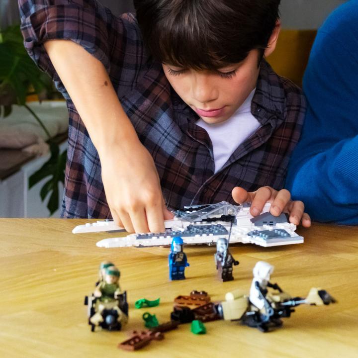 Image du produit LEGO Mandalorian Fang Fighter vs. Tie Interceptor (75348, LEGO Star Wars)
