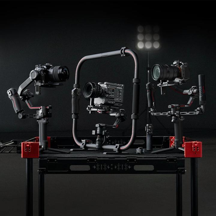 Image du produit SmallRig Handle with Follow Focus for DJI RS Series 4329 (Gimbal Aide à la mise au point)