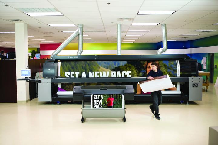 Produktbild HP Z2100, 44" DesignJet (Tintenpatrone, Farbe)