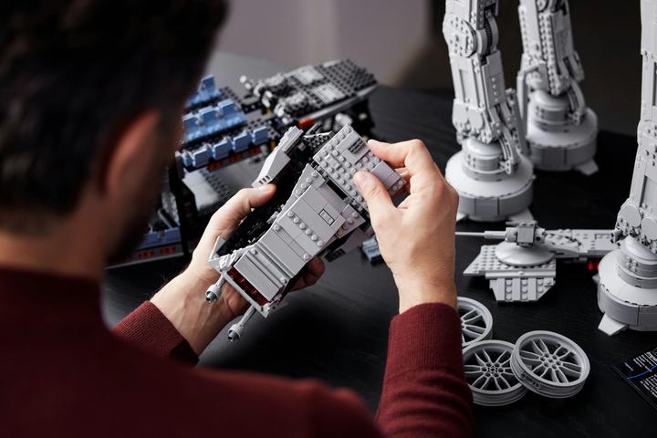 Productafbeelding LEGO AT-AT (75313, LEGO Zeldzame Sets, LEGO Star Wars)