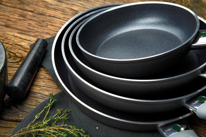 Produktbild Zwilling Lazise Bratpfanne, 28 cm | Aluminium | rund (28 cm, Bräter + Schmortopf, Aluminium)