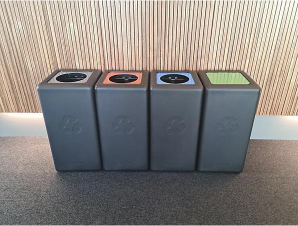 Produktbild ReinigungsBerater Mülltrennsystem BrickBin Papier Behälter schwarz blau 65 L integrierte Beutelhalterung, aus recycel (65 l)