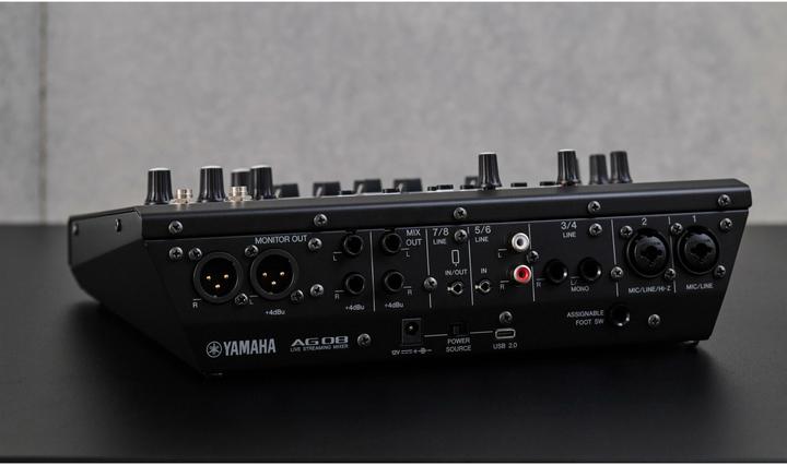 Immagine prodotto Yamaha AG08 Mixer nero per lo streaming live (Mixer da studio e live)