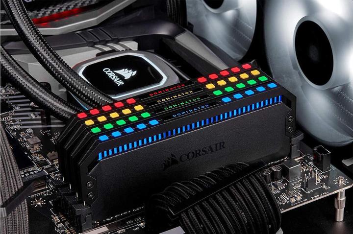 Immagine prodotto Corsair Dominator Platinum RGB (4 x 8GB, 3600 MHz, DDR4-RAM, DIMM)