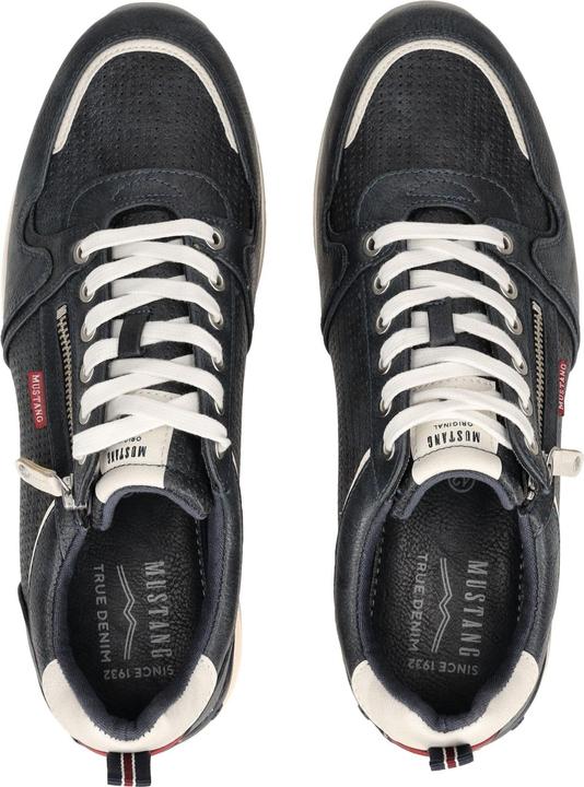 Actual product image Mustang Sneaker (42)