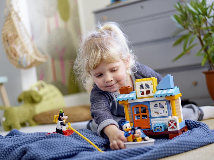 Produktbild LEGO Mickys Strandhaus (10827)