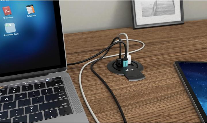 Actual product image i-tec Built-in Desktop Fast Charger USB-C PD 3.0 3x USB 3.0 QC3.0 96 W (96 W)