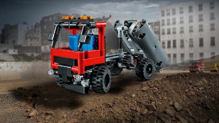 Actual product image LEGO Skip loader (42084, LEGO Technic)
