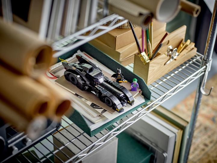 Produktbild LEGO Batmobile: Batman verfolgt den Joker (76224, LEGO DC)