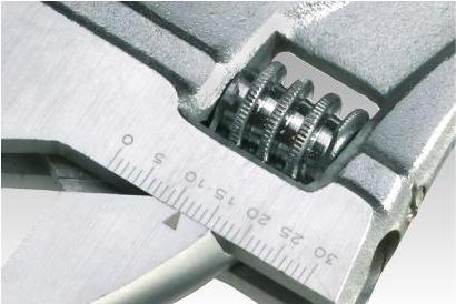 Produktbild HEYTEC Einmaulschlüssel, verstellbar, DIN 3117 0 - 35 mm (35 mm, 3 mm, 27 mm, 15 mm, 13 mm, 21 mm, 7 mm, 33 mm, 14 mm, 20 mm, 19 mm, 8 mm, 10  mm, 30 mm, 34 mm, 25 mm, 6 mm, 22 mm, 17 mm, 28 mm, 9 mm, 29 mm, 4 mm, 24 mm, 31 mm, 5 mm, 23 mm, 26 mm, 18 mm, 11 mm, 12 mm, 16 mm, 32 mm)
