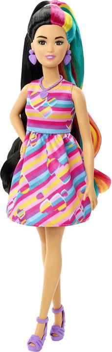 Image du produit Barbie Totally Hair Poupée au look coeur, Petite, cheveux longs de 21,6 cm, 15 accessoires, dès 3 ans