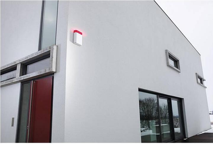 Actual product image Abus Seco wireless outdoor siren with FUSG60100 flashing light (combined signalling device) FUSG60100