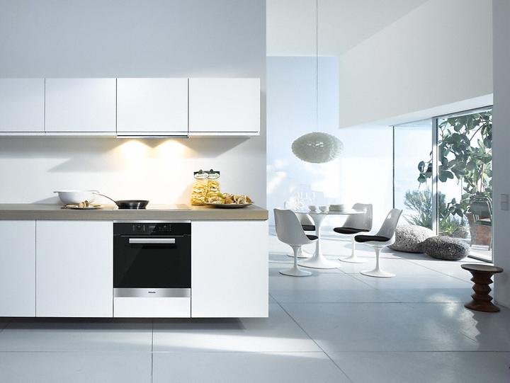 Actual product image Miele H 2661-1 B