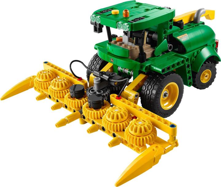 Actual product image LEGO John Deere - Forage Harvester (42168, LEGO Technic)