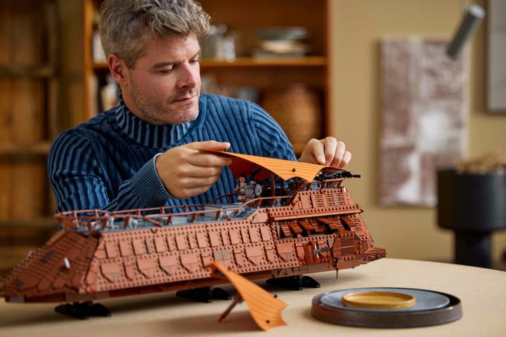 Actual product image LEGO Jabba's sailing barge (75397, LEGO Rare Sets, LEGO Star Wars)