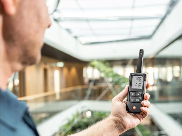 Actual product image Testo Humidity meter