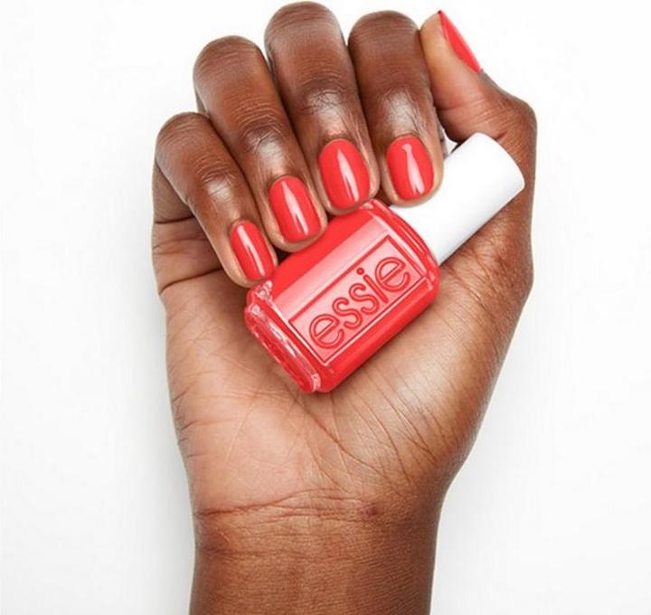 Produktbild Essie Nail Color (858 handmade with love, Gel-Effekt Nagellack)