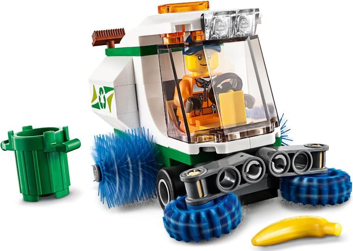 Actual product image LEGO Street sweeper (60249, LEGO City)