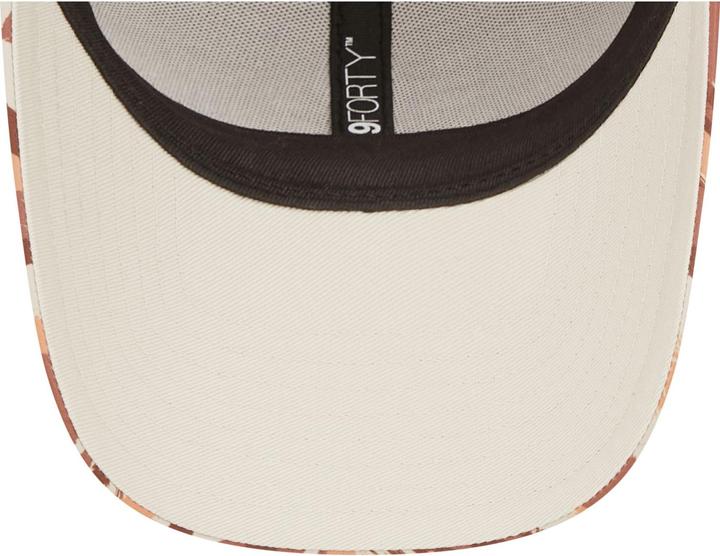 Actual product image New Era 9Forty Strapback Painted New York Yankees