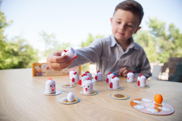 Produktbild Fat Brain Toys Peek-A-Doodle Doo
